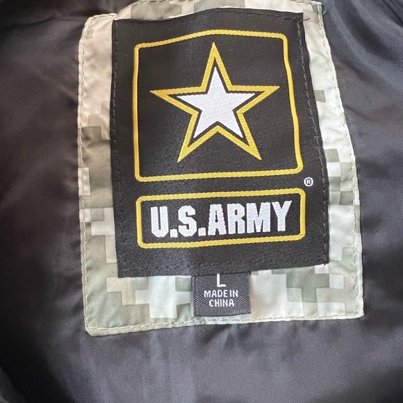 New With Tags Army lightweight Digital Camo Puffer Jacket Coat Sz L Large - Picture 10 of 10